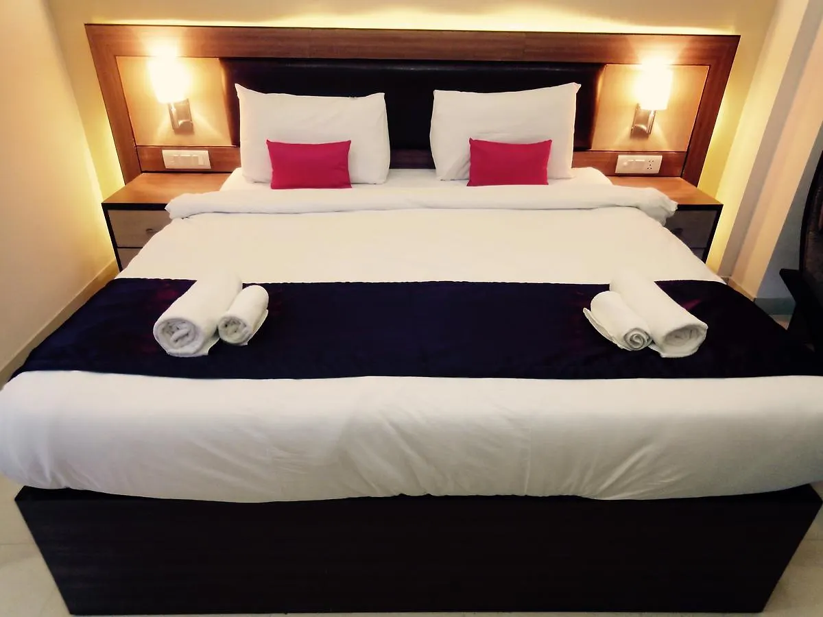 Cube At Medanta Hotell Gurgaon